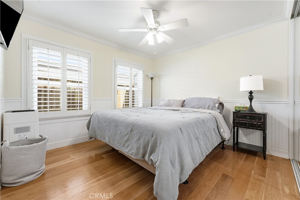 Downstairs bedroom - 1617 E Balboa Boulevard, Newport Beach CA 92661 - photo 17