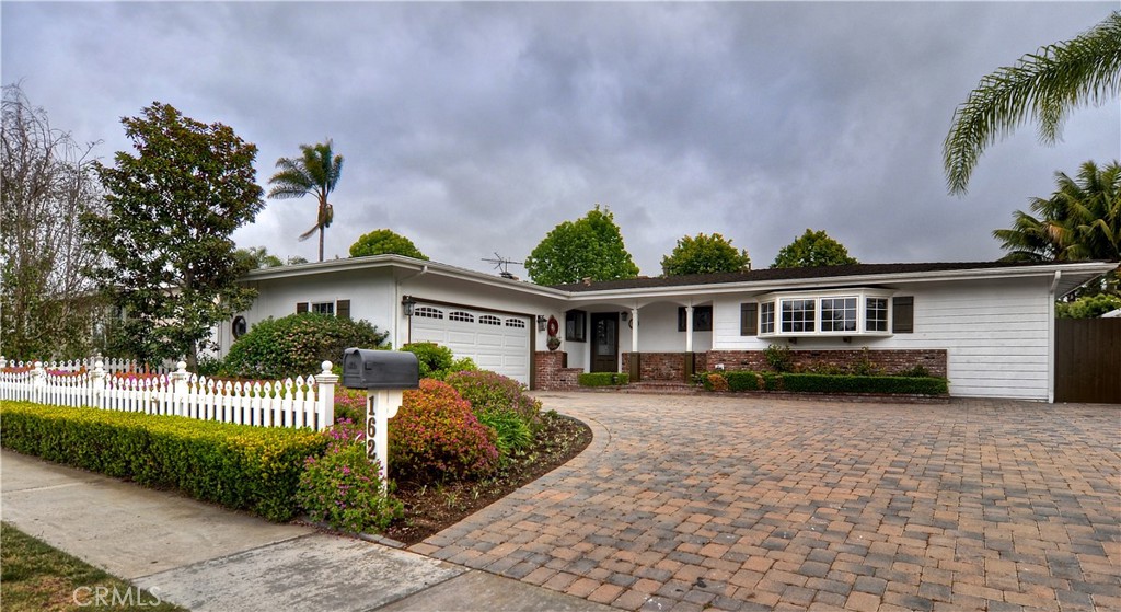 1621 Mariners Drive, Newport Beach CA 92660 - photo 2