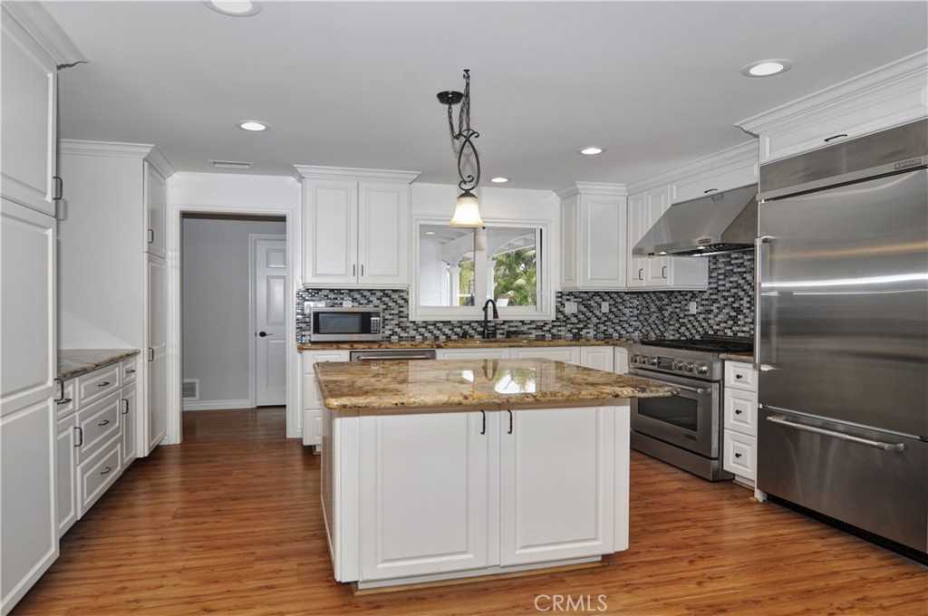 1621 Mariners Drive, Newport Beach CA 92660 - photo 7