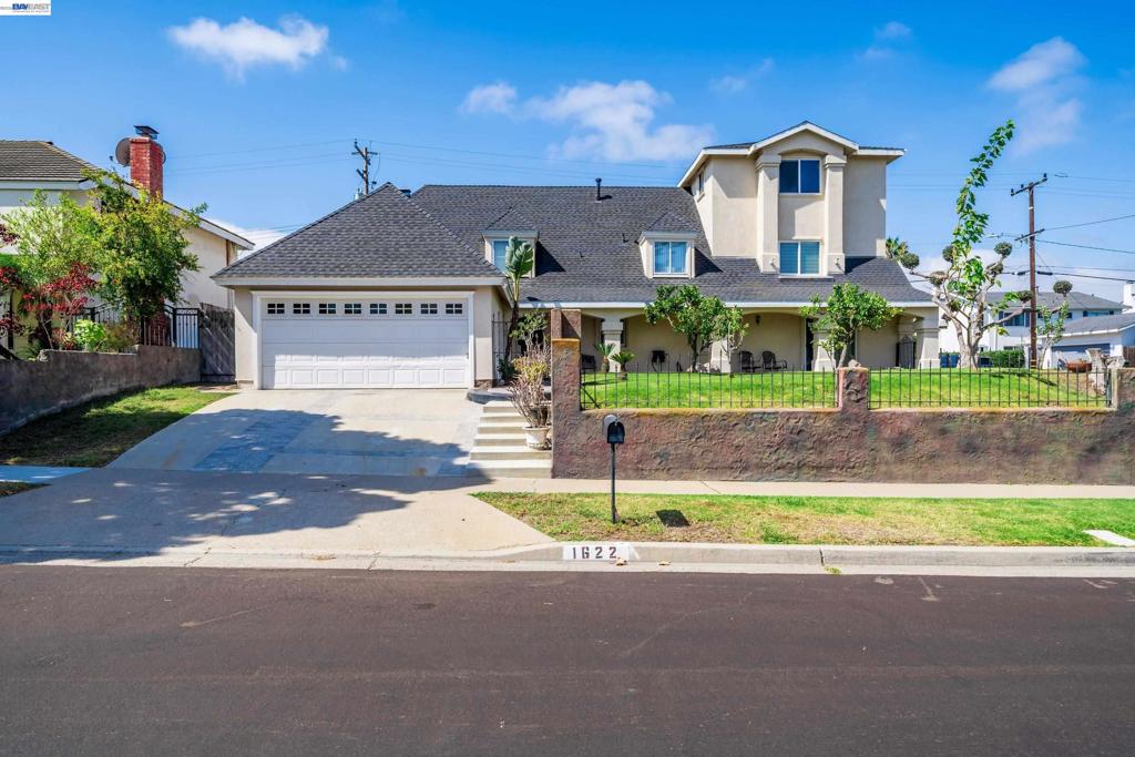 1622 Pegasus St, Newport Beach CA 92660 - photo 3
