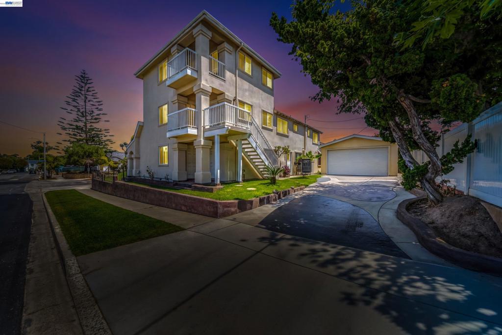 1622 Pegasus St, Newport Beach CA 92660 - photo 4