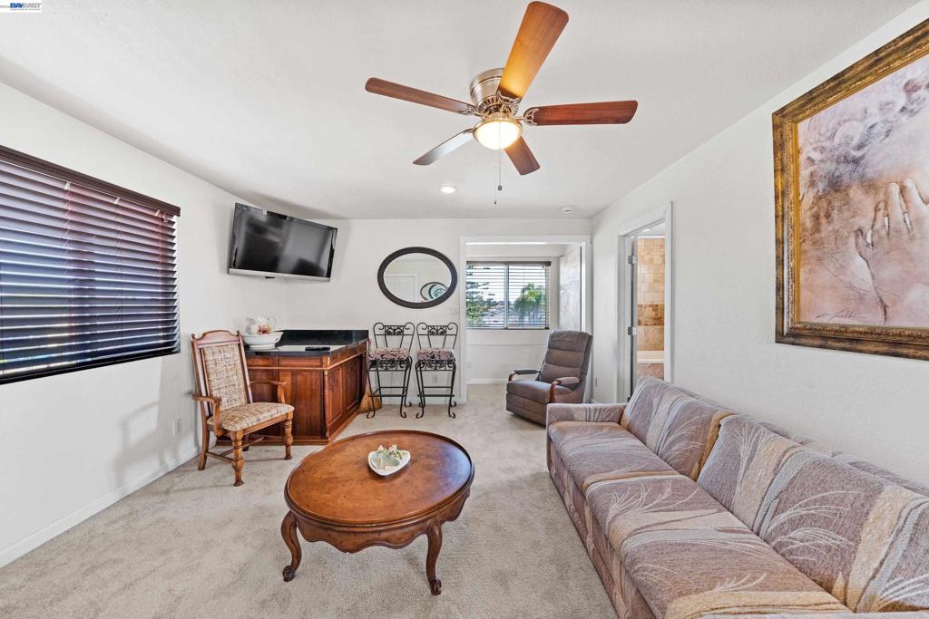 1622 Pegasus St, Newport Beach CA 92660 - photo 25