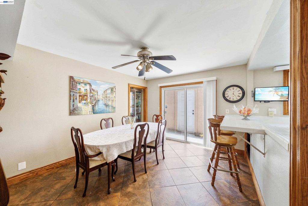 1622 Pegasus St, Newport Beach CA 92660 - photo 39