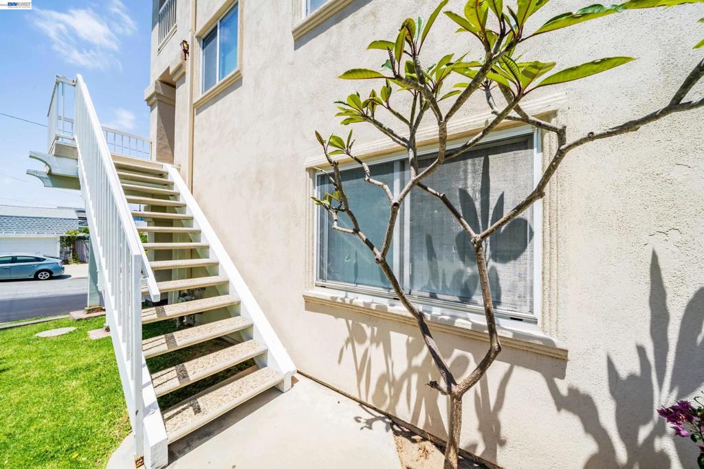1622 Pegasus St, Newport Beach CA 92660 - photo 59