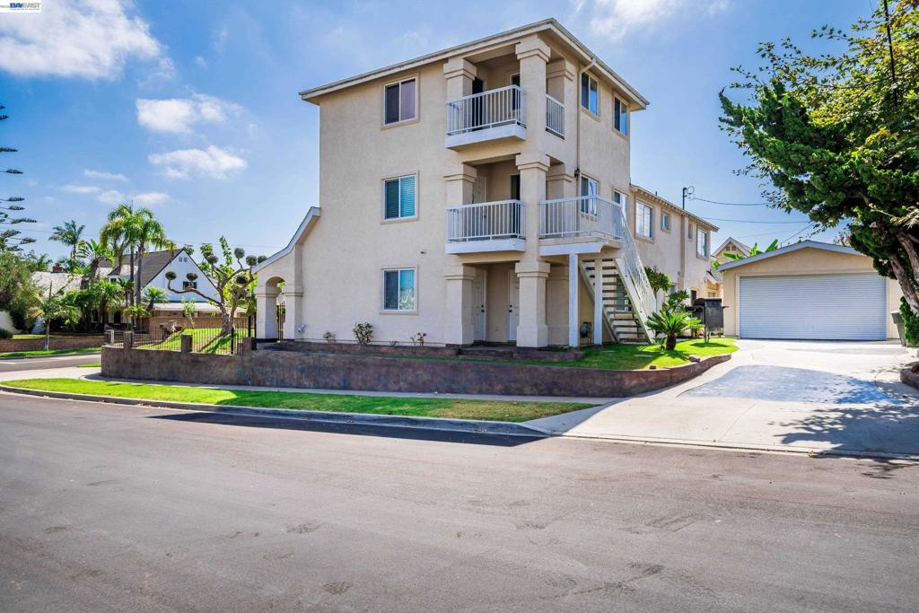 1622 Pegasus St, Newport Beach CA 92660 - photo 79