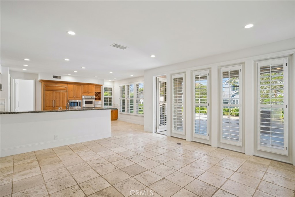 17 Colonial Drive, Newport Beach CA 92660 - photo 15
