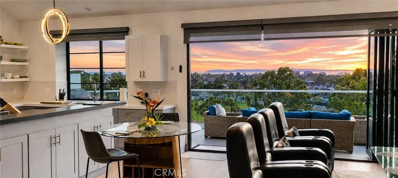 17 Monaco 12, Newport Beach, CA 92660