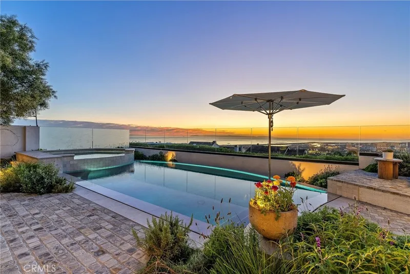 17 Muir Beach, Newport Beach, CA 92625