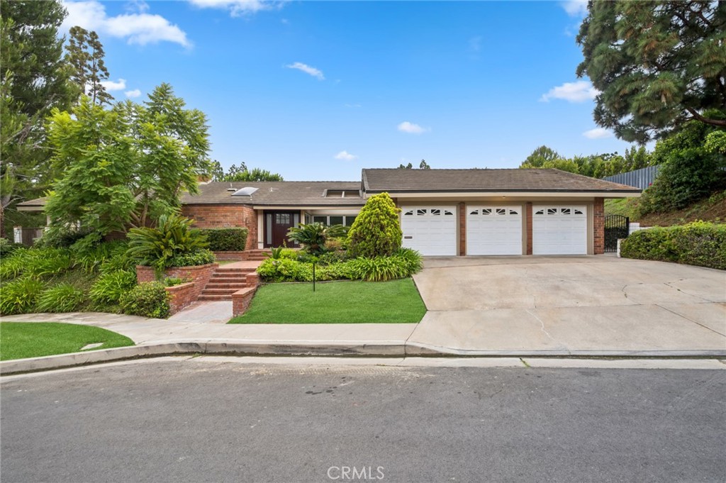 17 Pinehurst, Newport Beach CA 92660 - photo 1