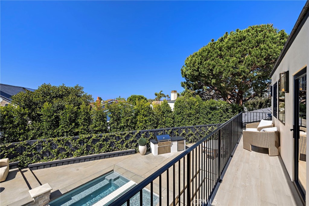 Private balcony - 1700 Port Ashley, Newport Beach CA 92660 - photo 27
