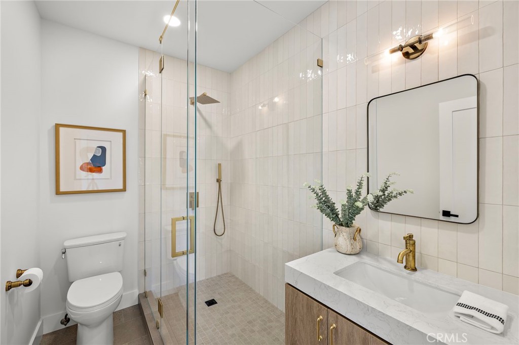2nd upstairs bath with huge shower - 1700 Port Ashley, Newport Beach CA 92660 - photo 34