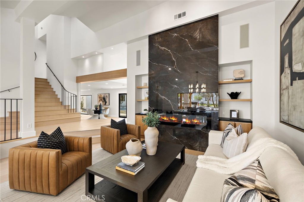 Warm & welcoming living room with tall ceilings and light - 1700 Port Ashley, Newport Beach CA 92660 - photo 39