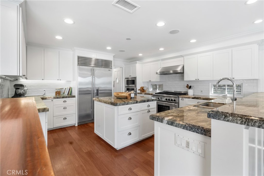 1701 E Balboa, Newport Beach CA 92661 - photo 8