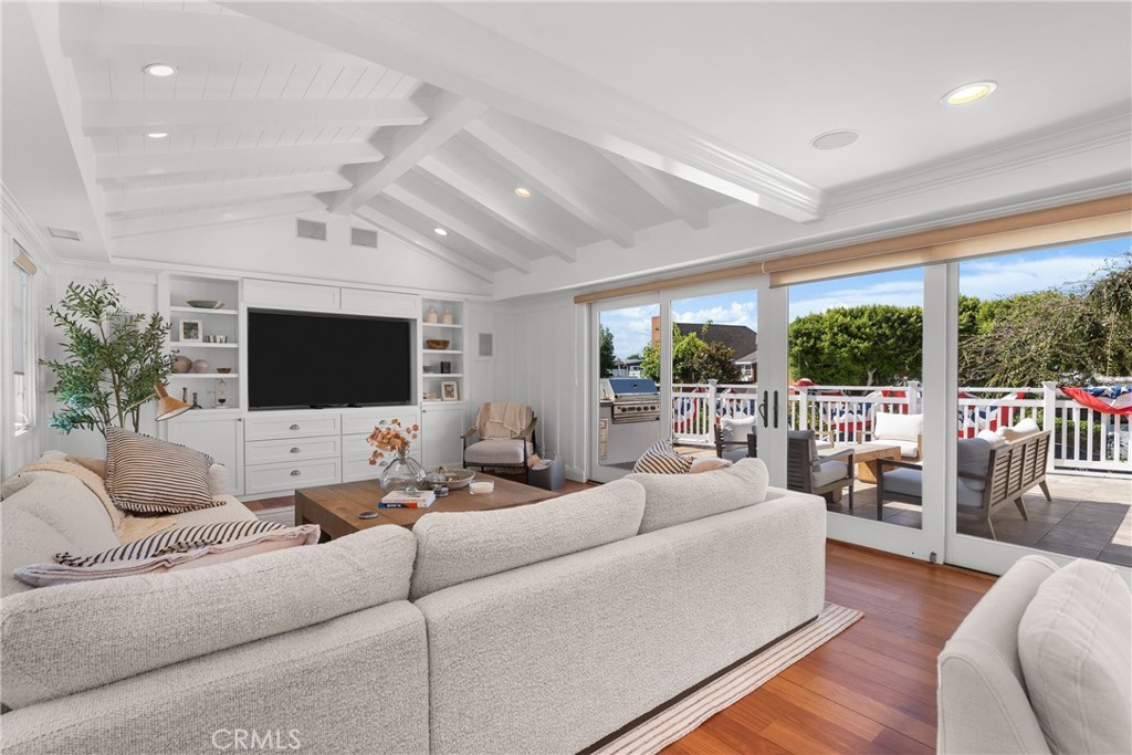 1701 E Balboa, Newport Beach CA 92661 - photo 11