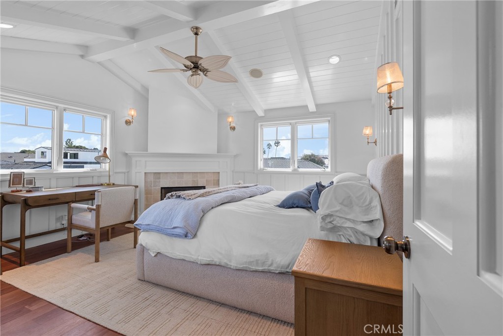 1701 E Balboa, Newport Beach CA 92661 - photo 16