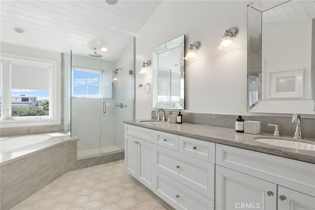 1701 E Balboa, Newport Beach CA 92661 - photo 18