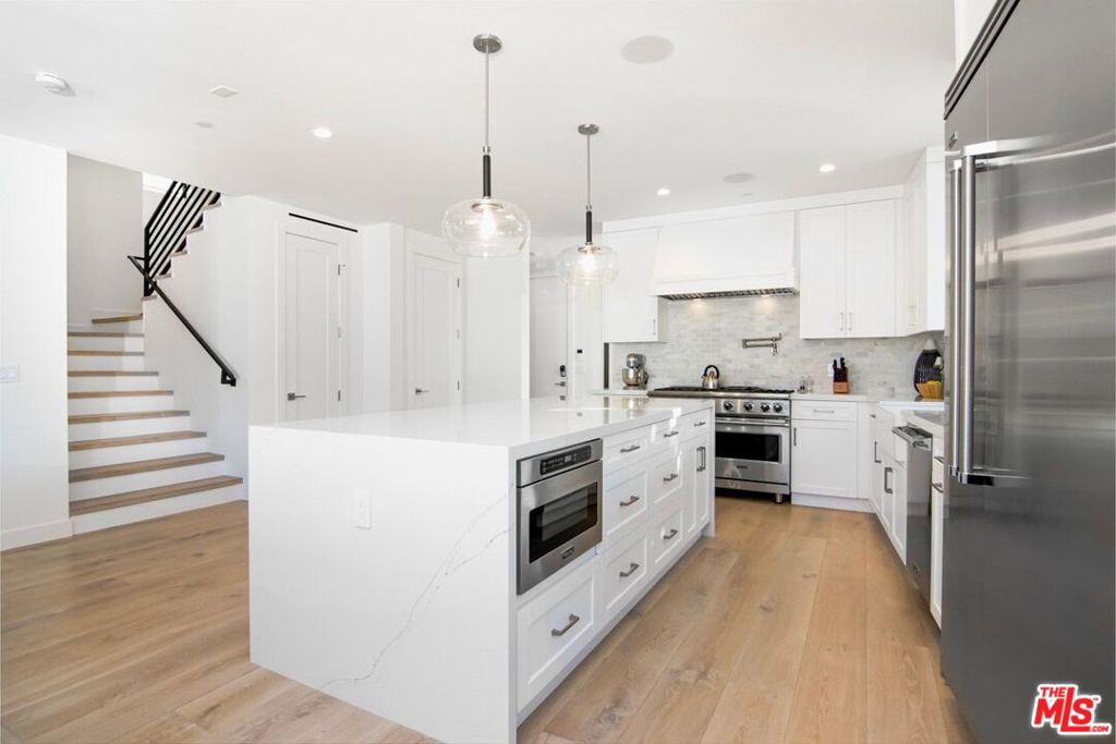 1703 Plaza Del Sur, Newport Beach CA 92661 - photo 4