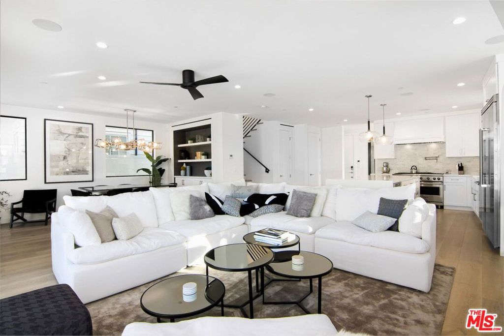 1703 Plaza Del Sur, Newport Beach CA 92661 - photo 5