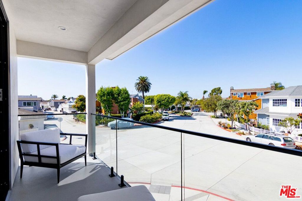 1703 Plaza Del Sur, Newport Beach CA 92661 - photo 13