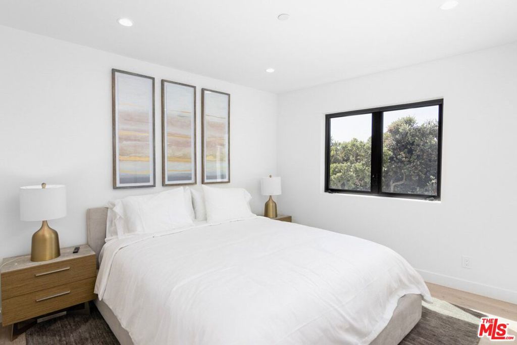 1703 Plaza Del Sur, Newport Beach CA 92661 - photo 17