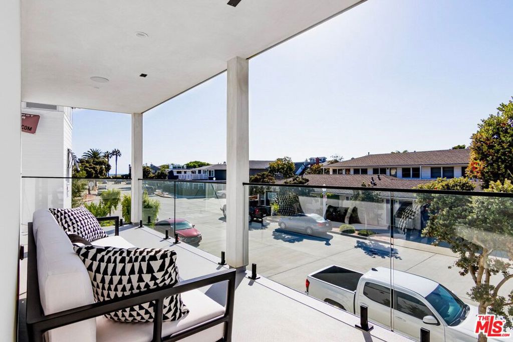 1703 Plaza Del Sur, Newport Beach CA 92661 - photo 21