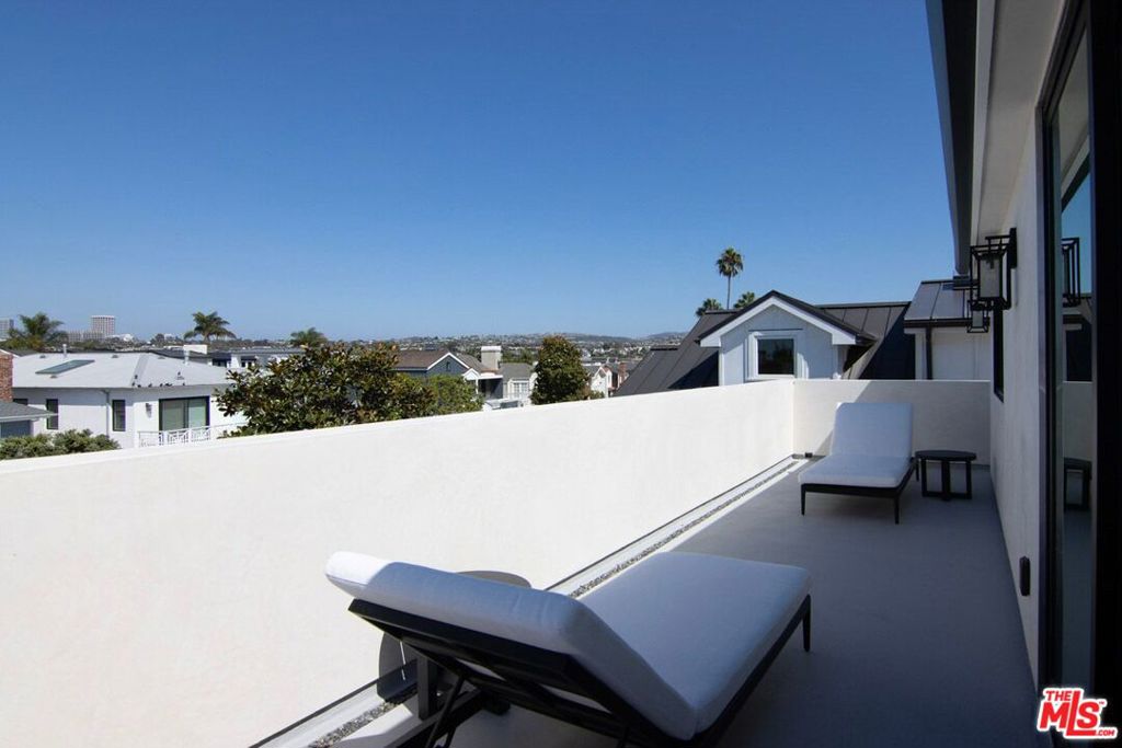 1703 Plaza Del Sur, Newport Beach CA 92661 - photo 25
