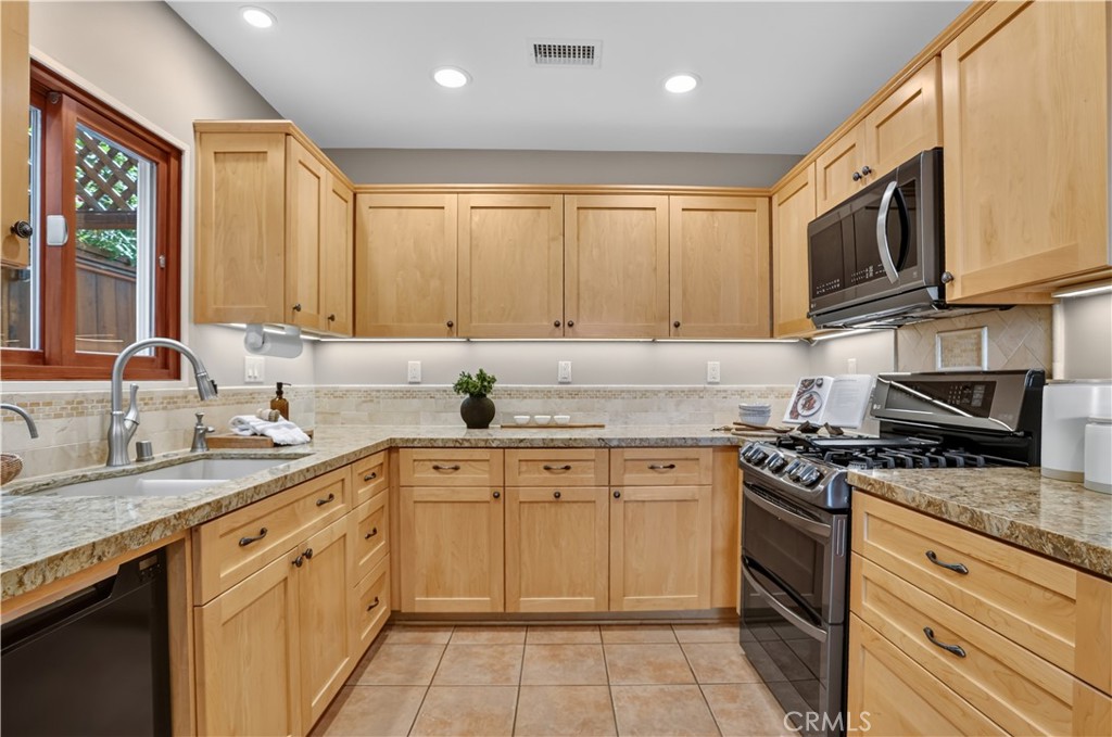 1706 E Ocean Boulevard, Newport Beach CA 92661 - photo 21