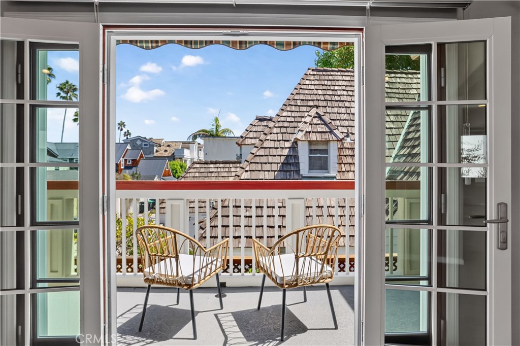 Balcony just outside upstairs media/flex room - 1706 E Ocean Boulevard, Newport Beach CA 92661 - photo 31
