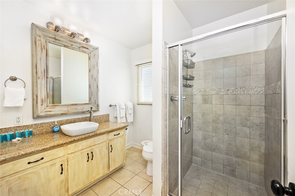 Lower Unit Vacation Rental - 1733 W Balboa Boulevard, Newport Beach CA 92663 - photo 13