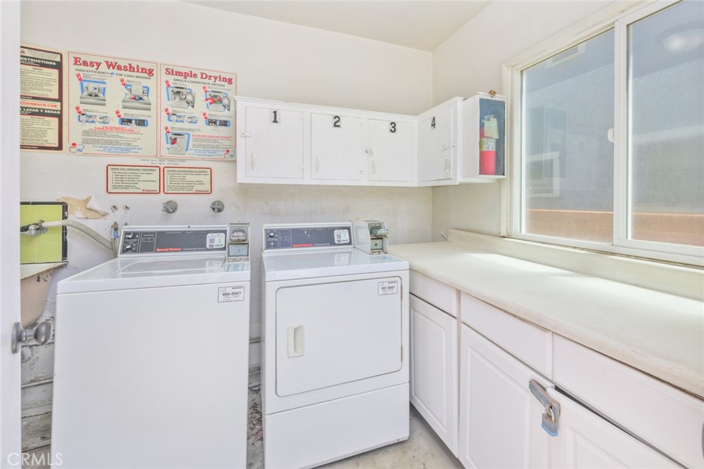 Shared Laundry - 1733 W Balboa Boulevard, Newport Beach CA 92663 - photo 35