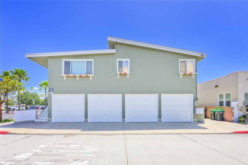 Garages facing 18th St - 1733 W Balboa Boulevard, Newport Beach CA 92663 - photo 36