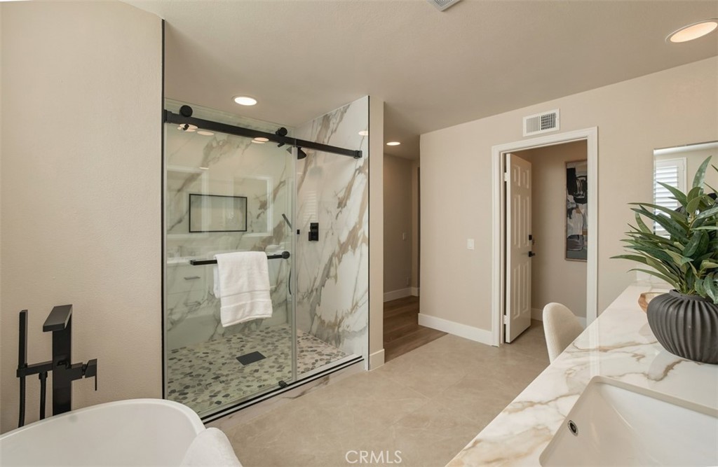 18 Hillsdale, Newport Beach CA 92660 - photo 36