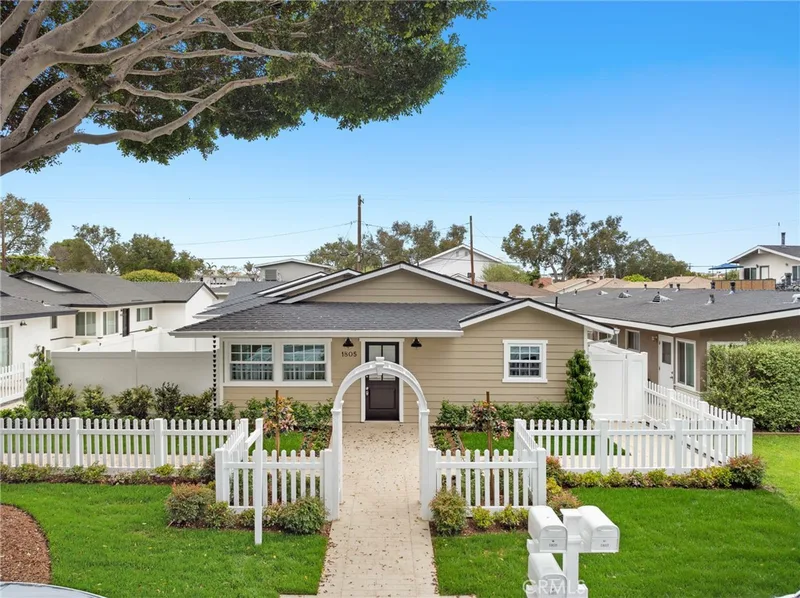 1805 Clay Street, Newport Beach