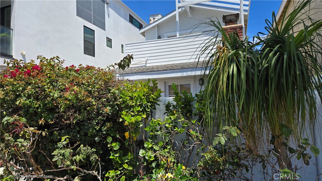 Charming Beach Cottage - 1812 W Balboa, Newport Beach CA 92663 - photo 1