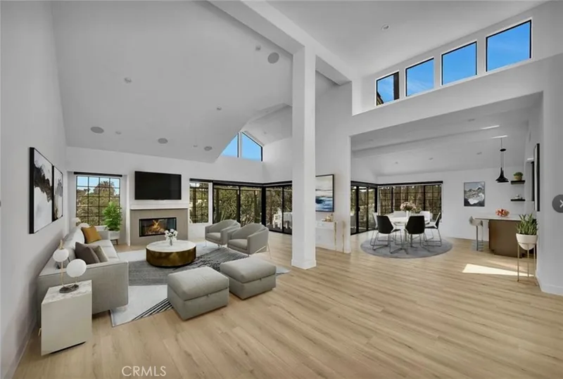 19 Sea Cove Lane 1, Newport Beach