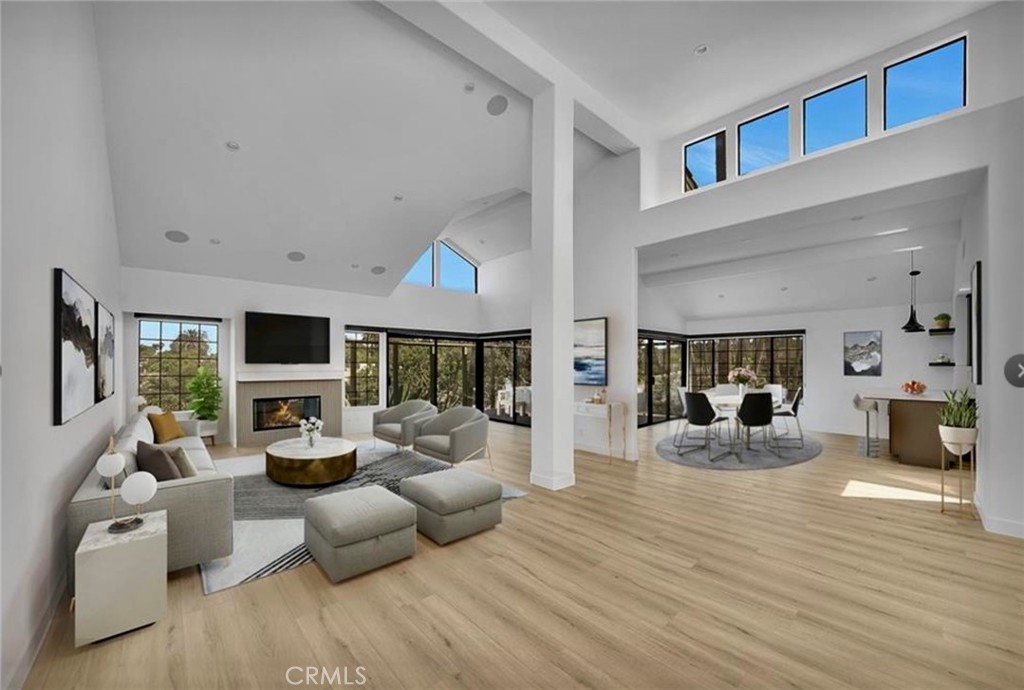 19 Sea Cove Lane 1, Newport Beach CA 92660 - photo 4