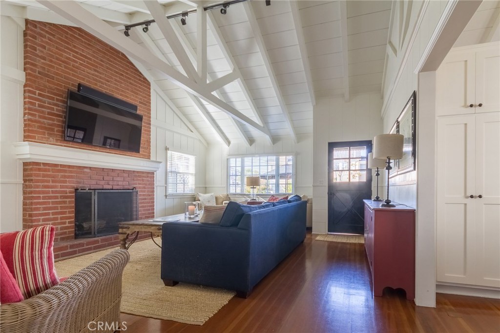 1905 E Balboa Boulevard, Newport Beach CA 92661 - photo 3