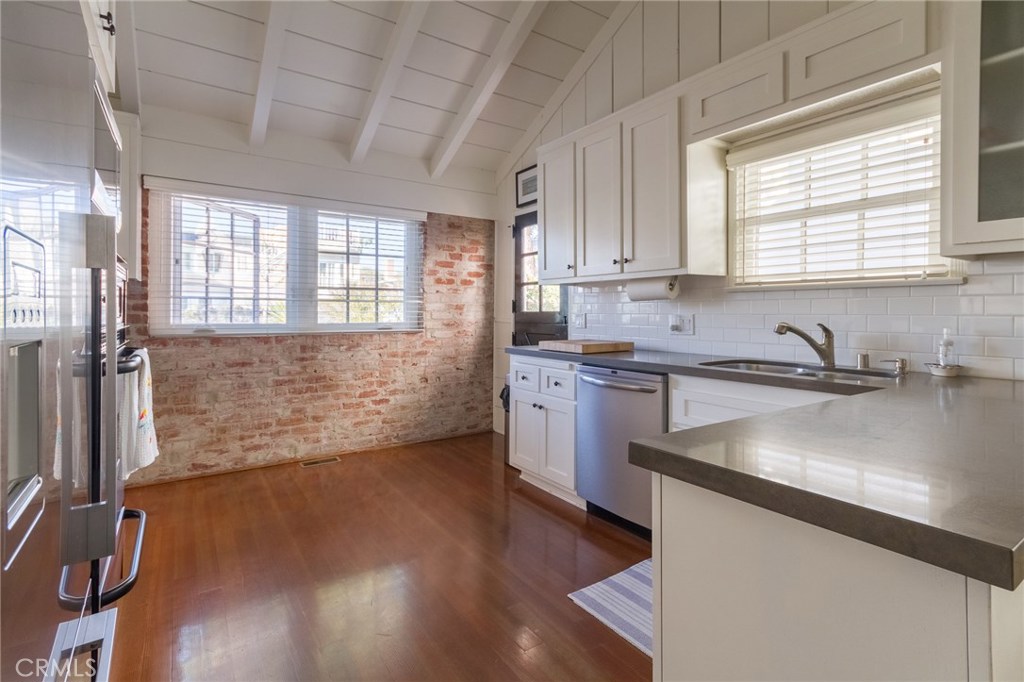 1905 E Balboa Boulevard, Newport Beach CA 92661 - photo 7