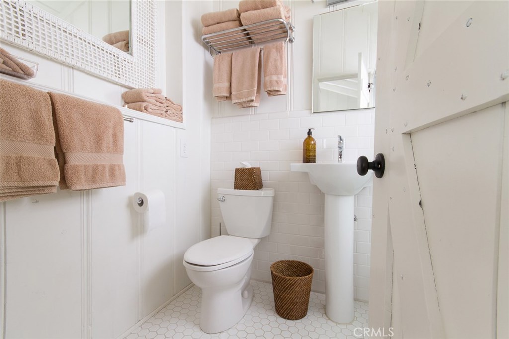 1905 E Balboa Boulevard, Newport Beach CA 92661 - photo 21