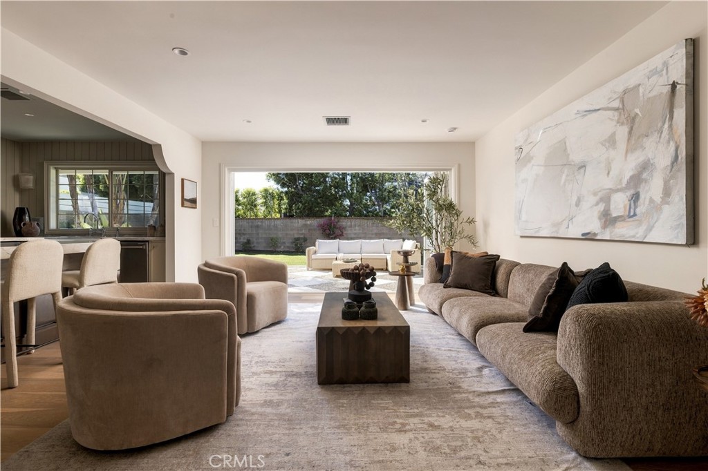 1907 Leeward, Newport Beach CA 92660 - photo 21