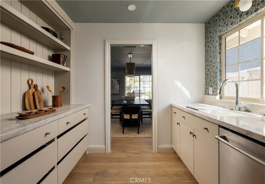 1907 Leeward, Newport Beach CA 92660 - photo 28