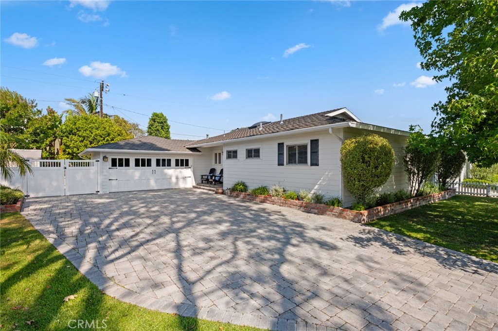 1912 Diana Ln, Newport Beach CA 92660 - photo 1