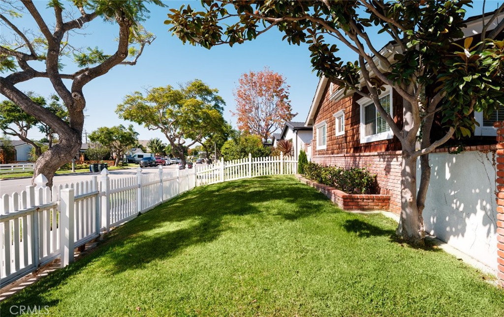 1912 Highland Drive, Newport Beach CA 92660 - photo 30