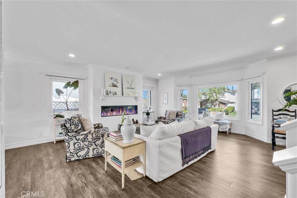 1915 LEEWARD, Newport Beach CA 92660 - photo 8