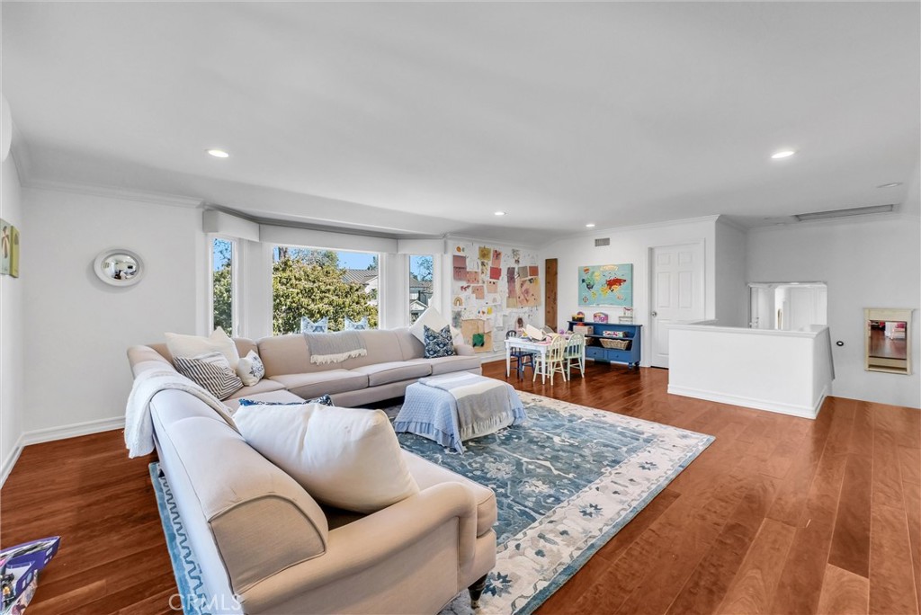1915 LEEWARD, Newport Beach CA 92660 - photo 29