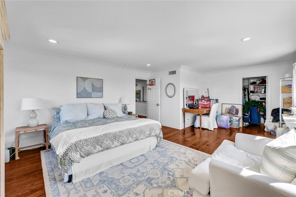 1915 LEEWARD, Newport Beach CA 92660 - photo 32