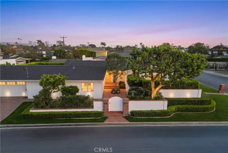 1924 Beryl Lane, Newport Beach, CA 92660