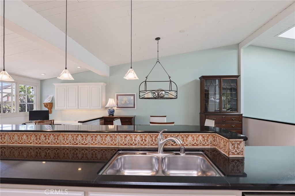 1966 Vista Caudal, Newport Beach CA 92660 - photo 4