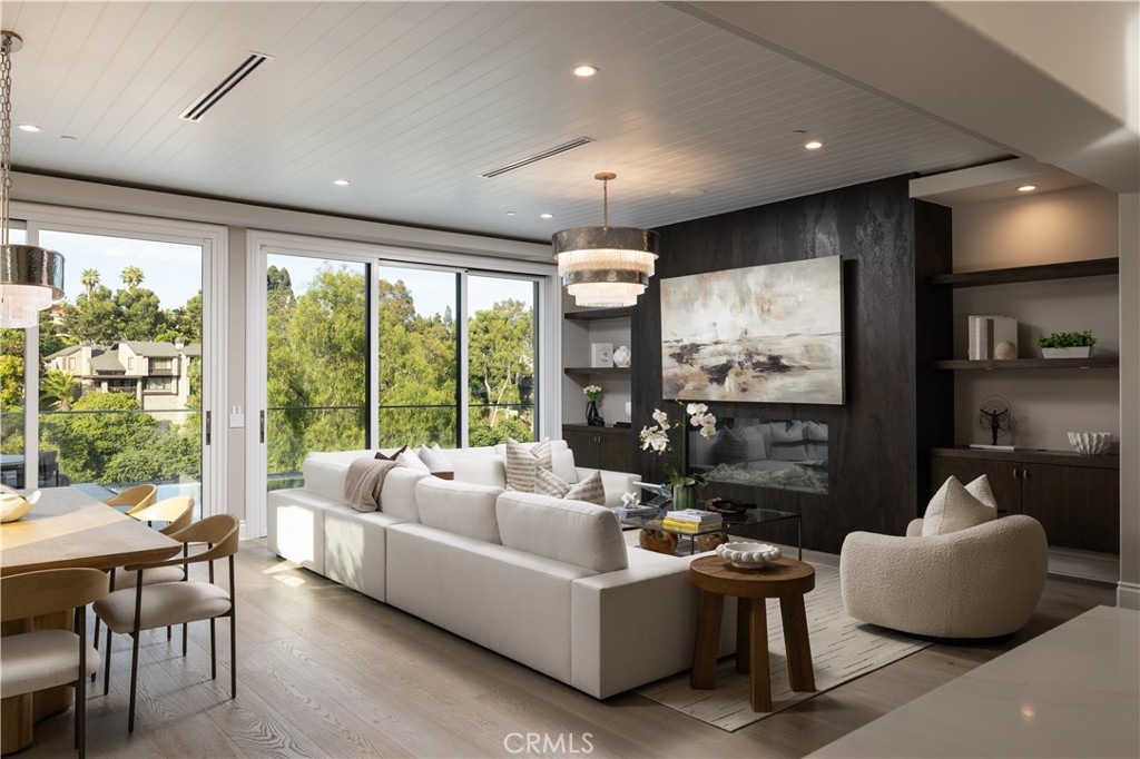 2 Rue Biarritz, Newport Beach CA 92660 - photo 7