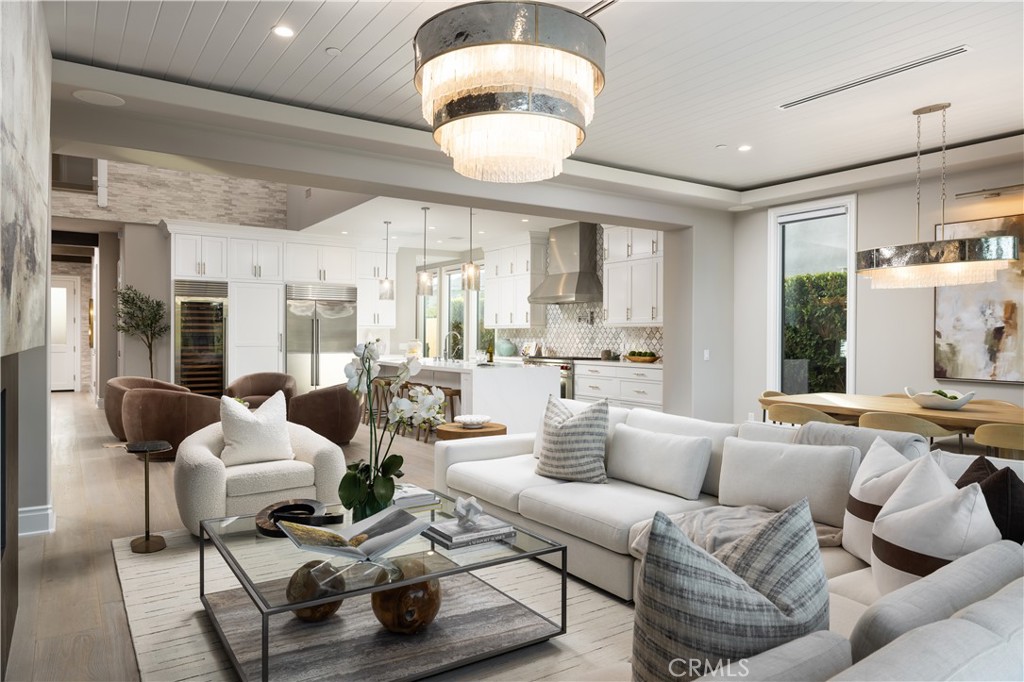 2 Rue Biarritz, Newport Beach CA 92660 - photo 8